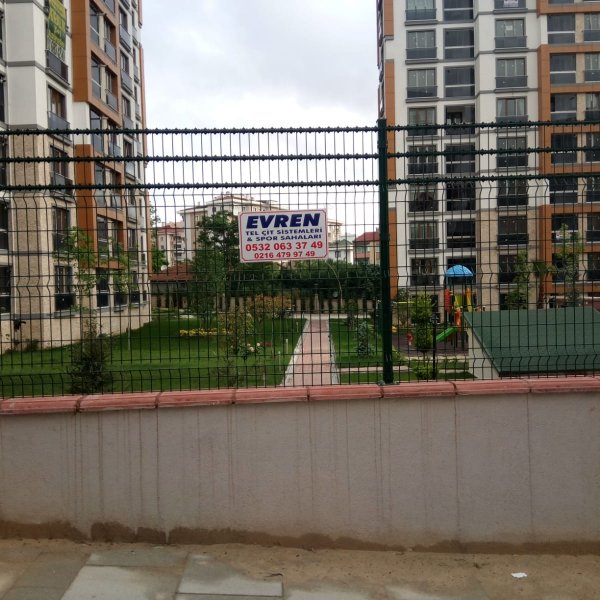 Tel Örgü Çitler